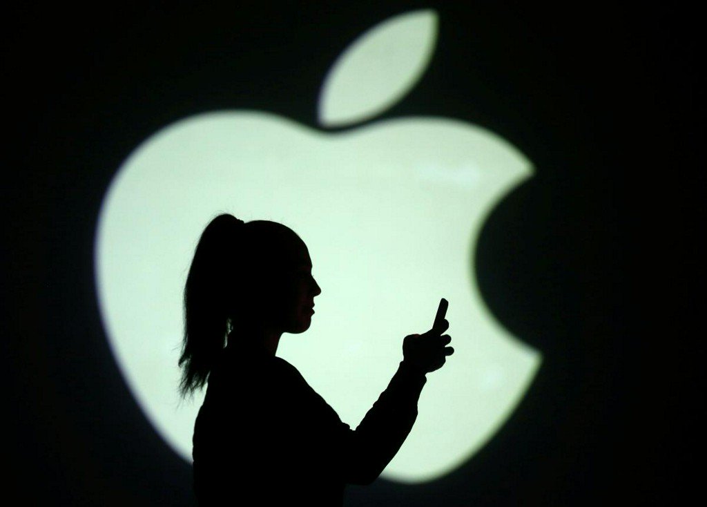 Reuters's tweet photo. Israeli agency investigating Apple over handling of iPhone slowdown https://t.co/umqMpBHjLC https://t.co/Va2eRu30Ql