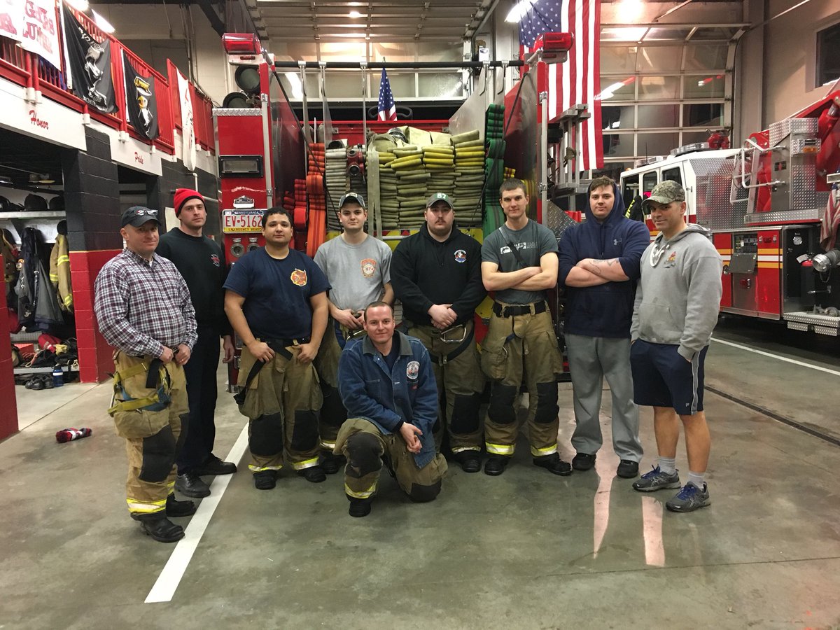 rohrerstown67's tweet photo. Tower and Engine Company 67 operated on @MTFireRescue Box 1111 in the 200 blk. of Eden Road for several hours tonight. Units found and extinguished fire in multiple units of a three-story, multi-unit, hotel structure. https://t.co/xBoPCofN0k