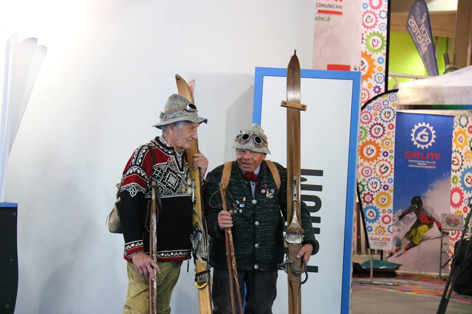 Alpitec Prowinter 2018 in Bozen (10. bis 12. April): Skifahren in Südtirol anno dazumal...und Messepräsident Armin Hilpold eröffnete die diesjährige Fachmesse. (Fotos: C. Mantona) #alpitec #prowinter #bozen