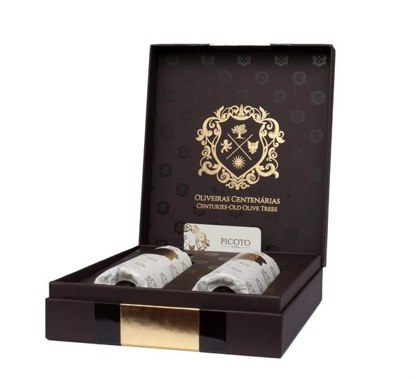Creativ3Gourmet's tweet photo. Azeite virgem extra PICOTO com origem nas melhores azeitonas obtidas de Oliveiras Centenárias apresentado em giftbox. #azeite #azeitedeportugal #picoto #gourmet #giftbox #food #azeitedeoliva #gastronomia #saudavel #saude https://t.co/dHttFx4jDj https://t.co/cKjpgr0vEF