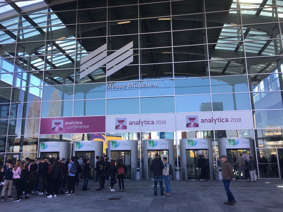 SpectrometerTek's tweet image. One of our very own enjoying all that #analytica2018 has to offer - Making sure to get all the industry news from the suppliers themselves! Have fun Mirko #analyticaconference #Analysis #Biotech @analyticaFair @analytikjenaUS