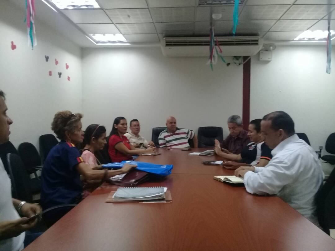supervisionZET1's tweet photo. ESTA SEMANA CONTINUA LA JORNADA DE FORMACIÓN Y EVALUACIÓN DEL III MOMENTODE SUPERVISIÓN ( EJE NORTE) @charlychaves @ORLANDOG70 @Circuitoseduzet @JauaMiranda @MPPEDUCACION #Tachira #IIIMomento #SupervisionEducativa #EducacionDeCalidad #EducacionLiberadora #SomosVenezuela https://t.co/UWAKp22fAd