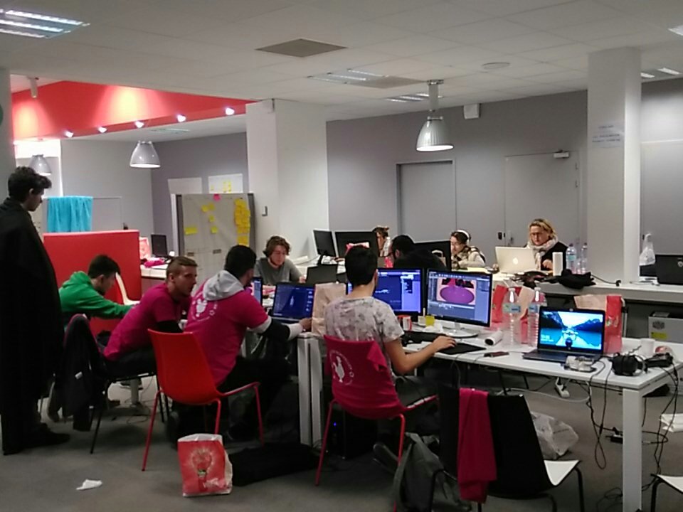 vjrtuasfndn's tweet image. Et pendant ce temps, les étudiants continuent de travailler dans l'effervescence à l'Espace #FrenchTech @GaChaJam @Montpellier3m 
#MICC18