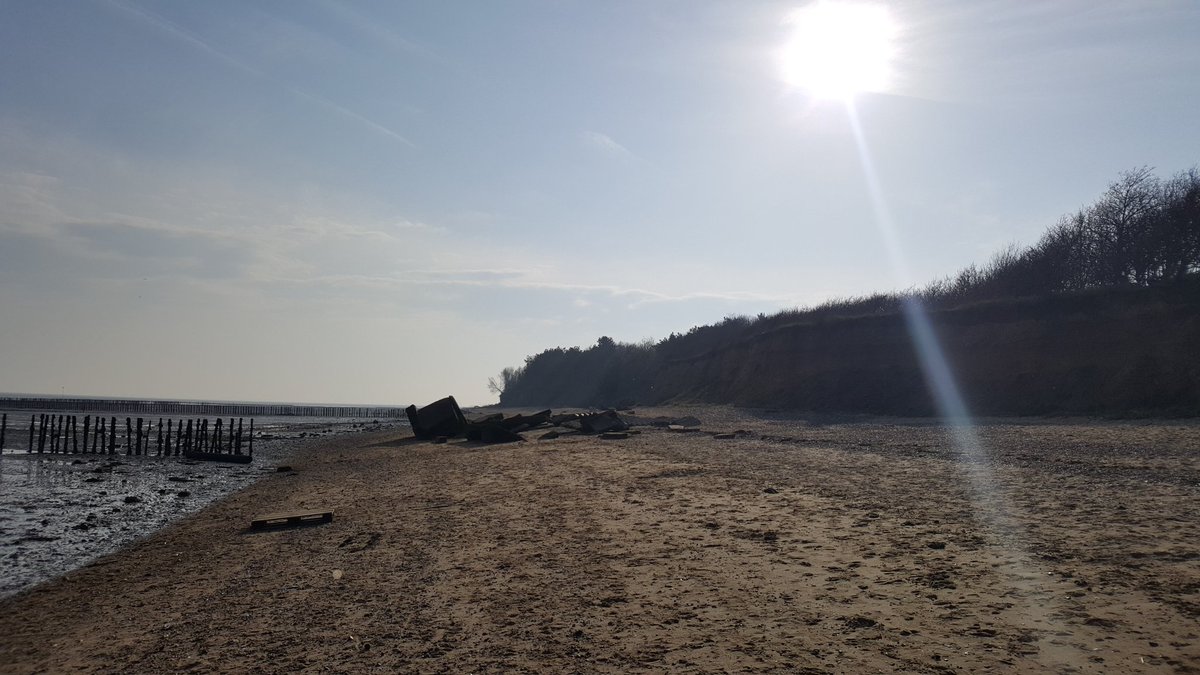 <a href="/ukbeaches/">UK Beaches</a> <a href="/SecretMersea/">Secret Mersea Island</a> 

Lovely day yesterday at Cudmore Beach.   The sun is not out today unfortunately. 

#MerseaIsland