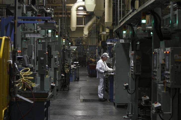 Reuters's tweet photo. Mexico awaits details of plan to bring auto engines to U.S., officials say https://t.co/mljDZChLfy https://t.co/6sELRNItvv