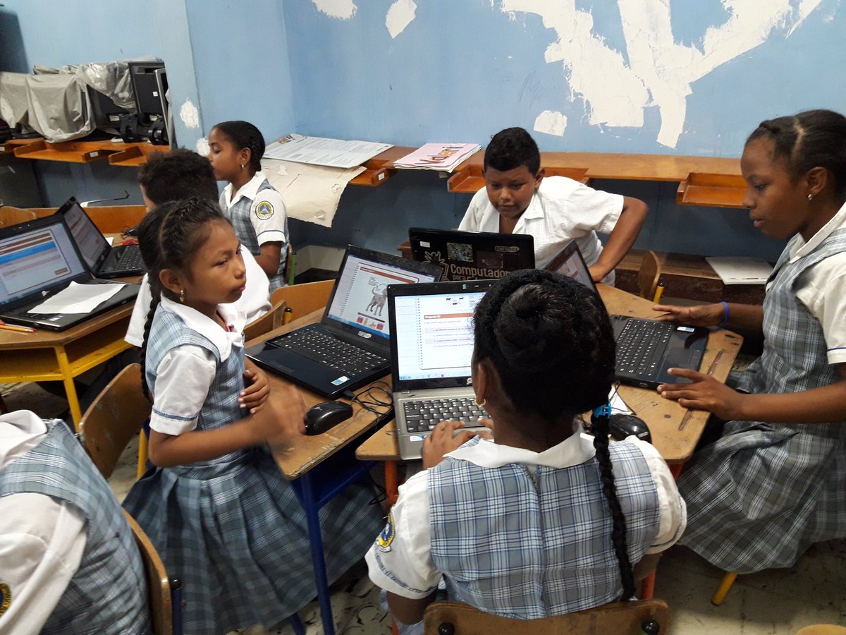 JillEscandon's tweet photo. Jornada de pruebas #SupérateConElSaber en la IE Antonio Nariño Sede Eduardo  Montejo 😊💻 @lpuellol @DIANAECHAVARRIA @EvelynAriza2 @sedcartagena @TPTACartagena @Mineducacion @PTA_Colombia Grado 5° offline 📝 https://t.co/UdNdtDlps9