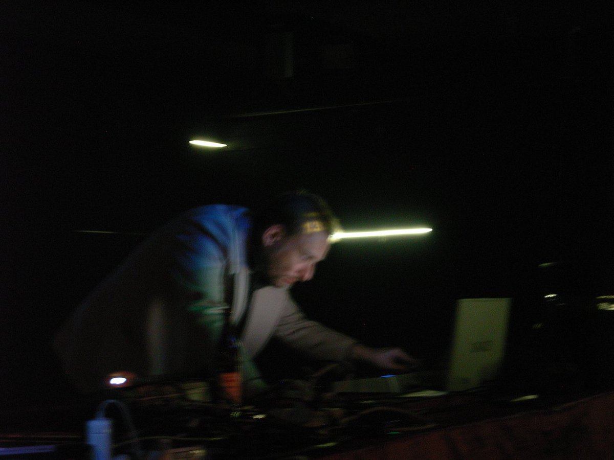 Bruitversum tweet media