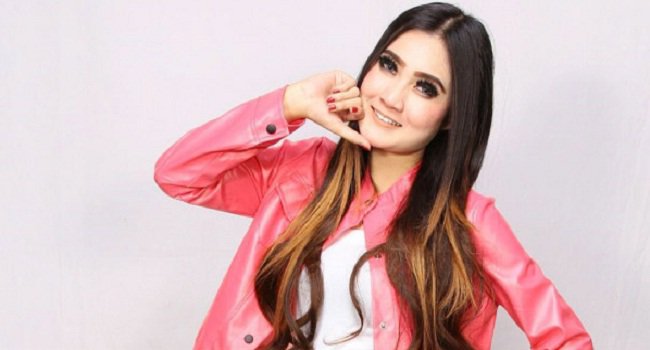 Nella Kharisma Ndugal Kumat dlvr.it/QP935L