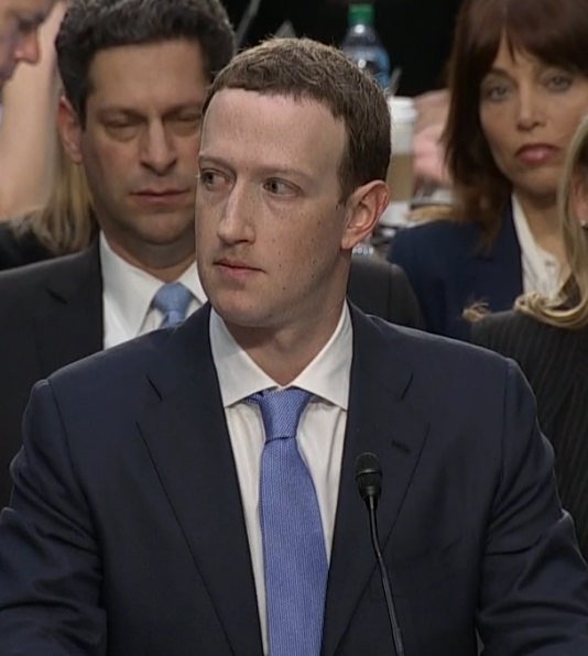 JakeColeFilms's tweet image. First Android on trial. (2018) (Colorized)