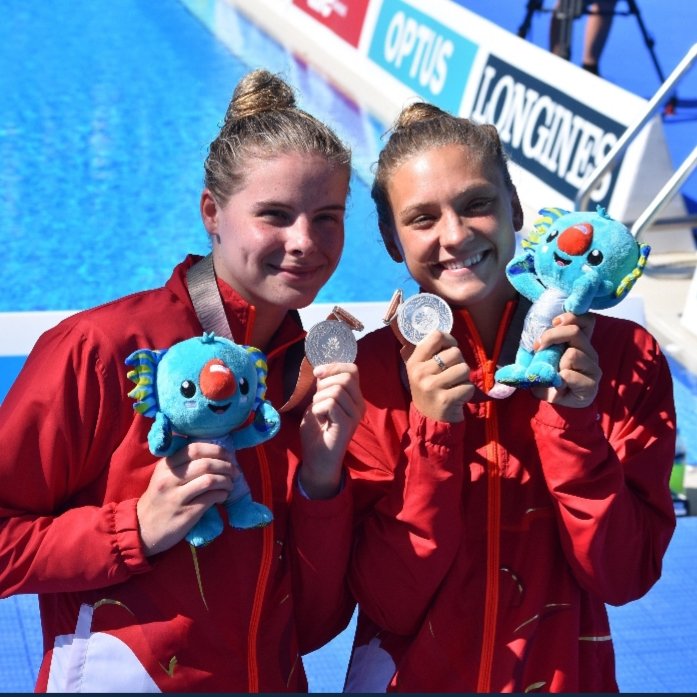CDarwinPE's tweet photo. Congratulations to our @Kat_Torrance on her silver medal in the commonwealth games on Australia’s Gold Coast.
We are very proud of you Katherine, good luck for the rest of the games.
@CDarwinSchool 
#darwinner https://t.co/0bI80v4tms