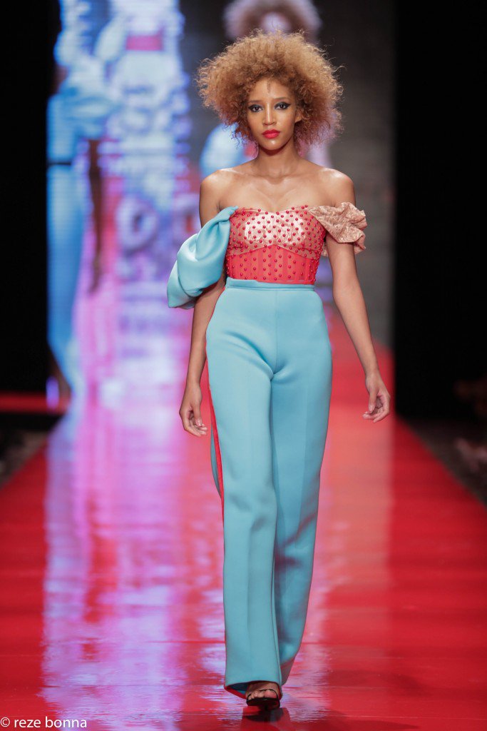 MMMmakememodel's tweet image. @houseofnwocha at the #arisefashionweek2018 #colorsplurge #colorful #beautifulafrica #fashionindustry #fashiondesigner #makememodel #mmmmakememodel #fashionshows #fancypants #fashioworld #worldoffashion #runwaywalk #runwaystyle #houseofnwocha #events2018 #splashofcolor