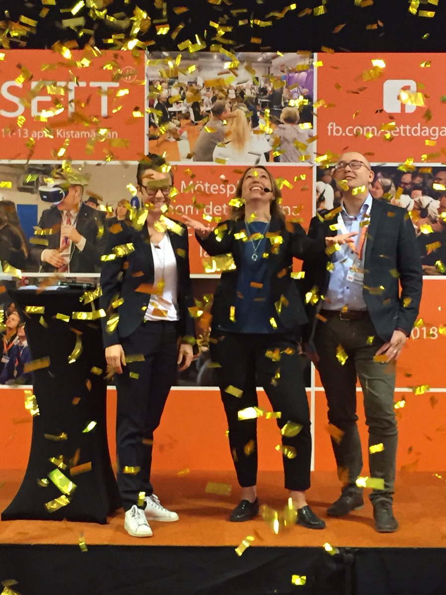 pedagogsthlm's tweet photo. Wohoo! Nu är SETT-dagarna igång! Niclas Westin från utbildningsförvaltningen i Stockholms stad invigningstalade. Pedagog Stockholm är på plats alla dagar! Håll utkik i flödet! Vi ses! #SETT2018 https://t.co/dpcDf3AX2u