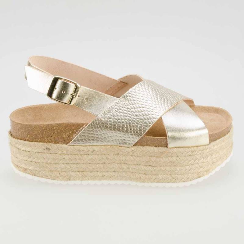 todo_espanol's tweet photo. Este verano ves a la última con estas sandalias de serraje con plataforma. Tenemos muchos más modelos. Pincha el enlace y elije las tuyas:

 https://t.co/qP4RJnC04R https://t.co/Eqr5AuIDWJ