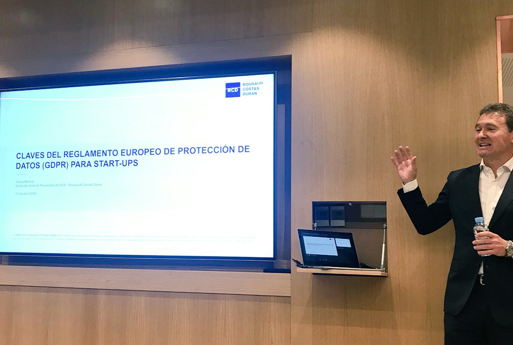 ricardcastellet's tweet photo. Hoy el #BTCtalks de @bcntechcity sobre el nuevo reglamento de protección de datos y la futura nueva LOPD. El despacho de @RCDslp nos aporta conocimiento sobre un tema que ha de preocupar a todo el ecosistema hay que conocer el nuevo “principio de protección de datos en el GDPR” https://t.co/846ySKM2jv