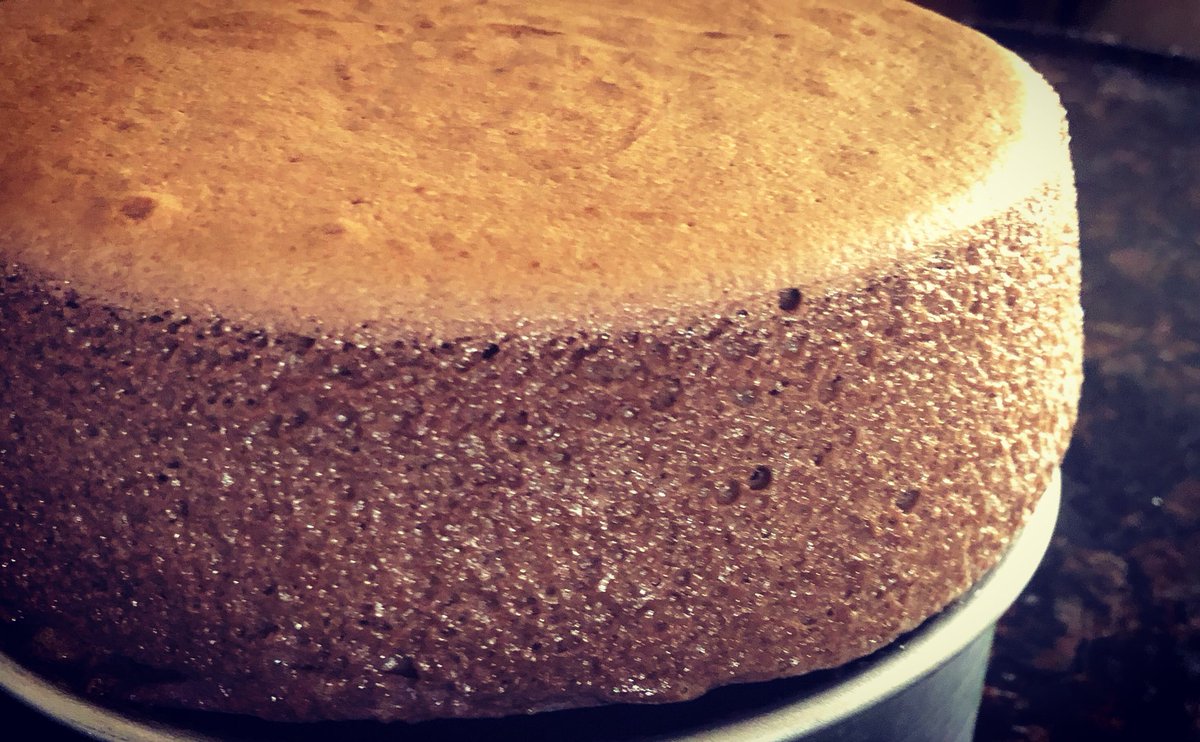 ZiasBakes's tweet photo. Here’s the Light Chocolate Cotton Cheesecake ❣️ It’s light melt-in-your-mouth texture is what dreams are made of 🌟

#ziasbakes #chocolate #cottoncheesecake #japanesebaking #delicious #feedfeed #f52grams #loveofgoodfood #photooftheday #meltsinyourmouth #foodporn #lightdessert https://t.co/vmIaXUJuxF