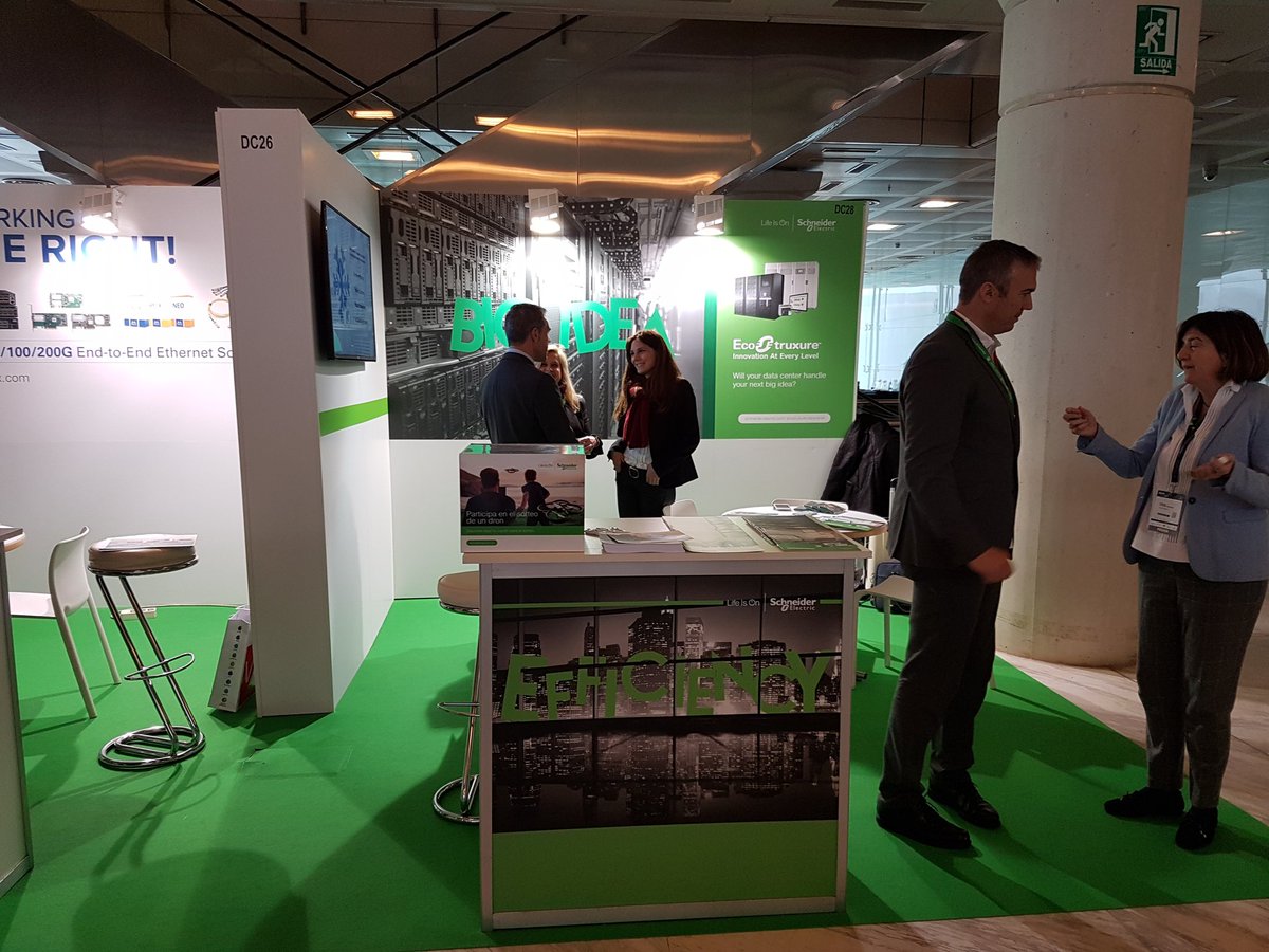HelenaG_S's tweet photo. #Edgecomputing es una nueva tendencia ¿estamos preprados para la gestion del #edge?ven a vernos a la conferencia de las 10:30 con nuestro especialista Oriol Dotor en #Datacenter @SchneiderES https://t.co/rBoNUHmlUP
