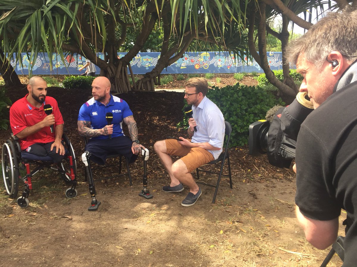 JJChalmersRM's tweet photo. Well I think we can all agree, that the only difference between these guns is that... I don’t have tattoos! I mean look at the size of my elbow?!
Loved getting to interview this pair of absolute legends, @MickyYule9 & @AliJawad12.
#GunShow
#BBCGoldCoast
#GC2018PowerLifting https://t.co/AkkQ6Ng5L3