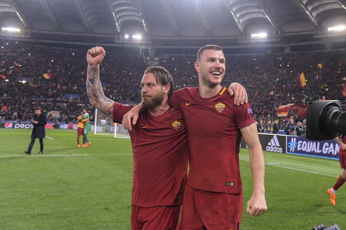 ASRomaEN's tweet photo. It really happened. 💛❤️

#ASRoma #UCL #RomaBarca https://t.co/prunDqty5r