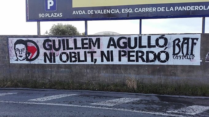 BAFCastello's tweet photo. AVUI ES COMPLEIXEN 25 ANYS DE L'ASSASSINAT DE GUILLEM AGULLÓ.

Des de l'abril de 1993 al cel del País Valencià tenim un nou estel! Avui 11 d'abril fa 25 anys que un nazi va assassinar al nostre company Guillem Agulló i Salvador.

BAF CASTELLÓ NO T'OBLIDA! https://t.co/jqjBgnlC2f