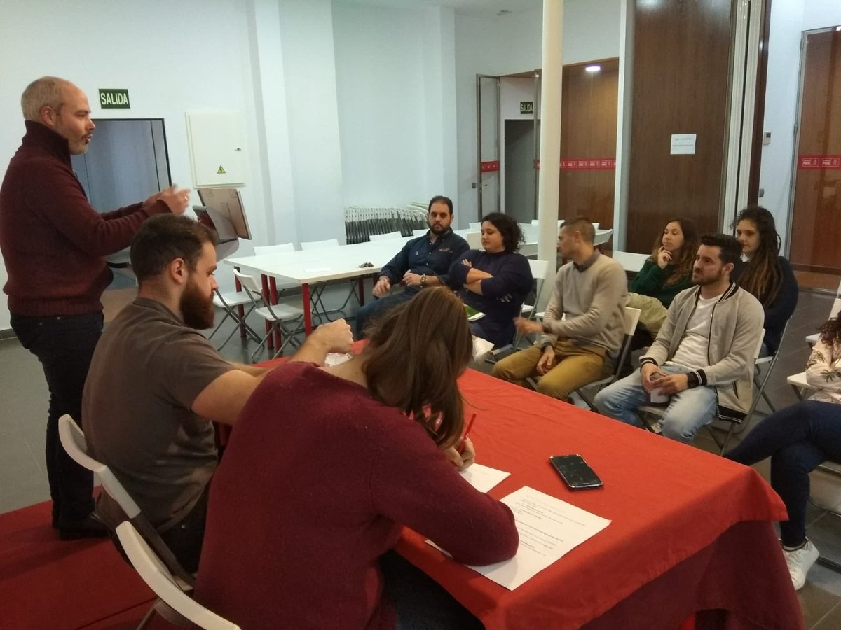 CadizPSOE's tweet photo. Enhorabuena @canomo13, elegido secretario general de @JSACadizCEM. Un proyecto ilusionante y un gran equipo para llevarlo a cabo. Compromiso, talento, futuro y mucha fuerza. ¡Adelante, compañer@s!  @CepJSACadiz https://t.co/xoSU4o1DC6