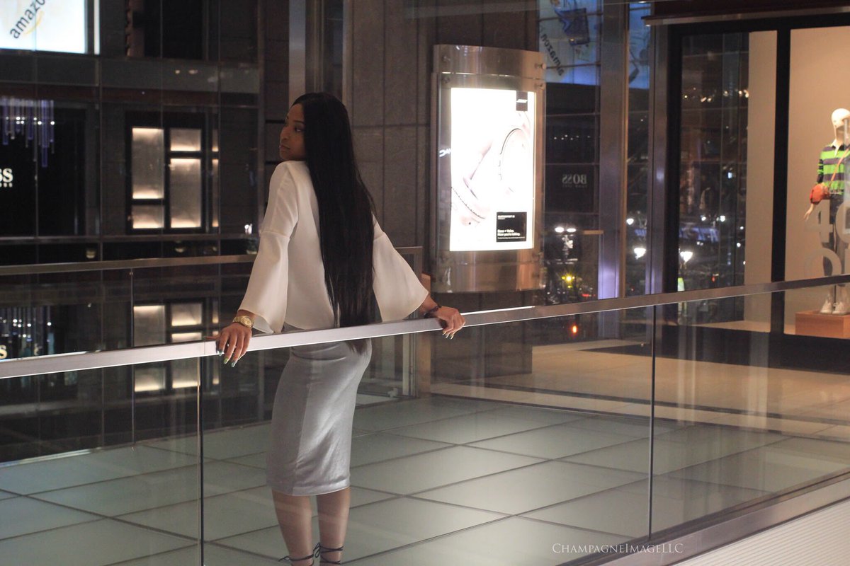 SWERVEyCHAMp's tweet photo. @extraneousthoughts 💅🏾 #Rcpicsny #newyorkcitymodels #unionsquare #nyc #malls #manhattan #newyork #models #mua #nycmodels #artist #photoshoot #mallphotoshoot #manhattanmod #bronxphotographer #businesswoman #businesslook #photooftheday #mallshoot #nycmallshoot #ANTM 23 https://t.co/a72CWEWoK2