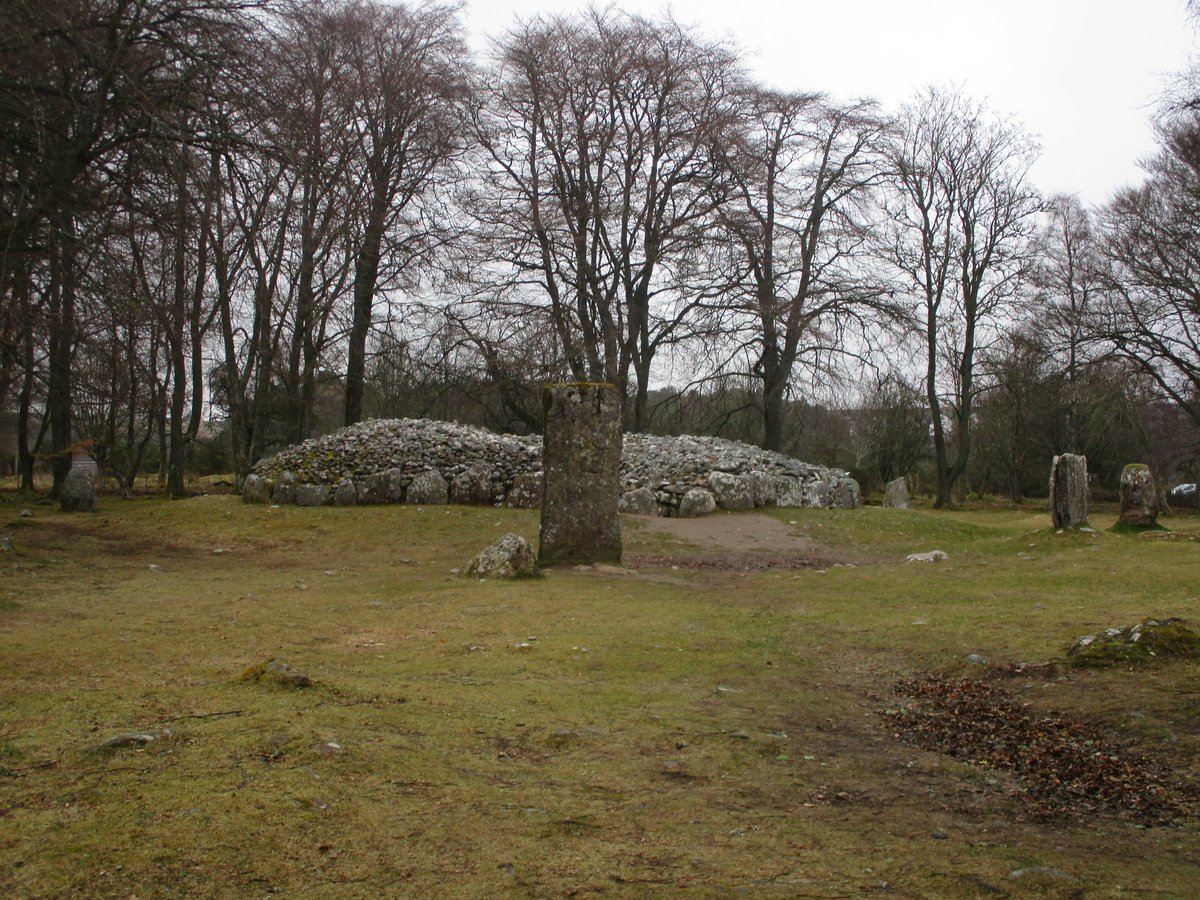 McalorumRussell's tweet photo. A trip to Culloden exhibition and Battlefield yesterday. The story of  the 45 Jacobite rising. Then on to Clava Cairns, an ancient burial place, a few miles away. An Interesting and emotional day. @CullodenNTS @VisitScotland @N_T_S @OutlanderHome  @welovehistory @brianrussell73 https://t.co/WmwPvF8EV6