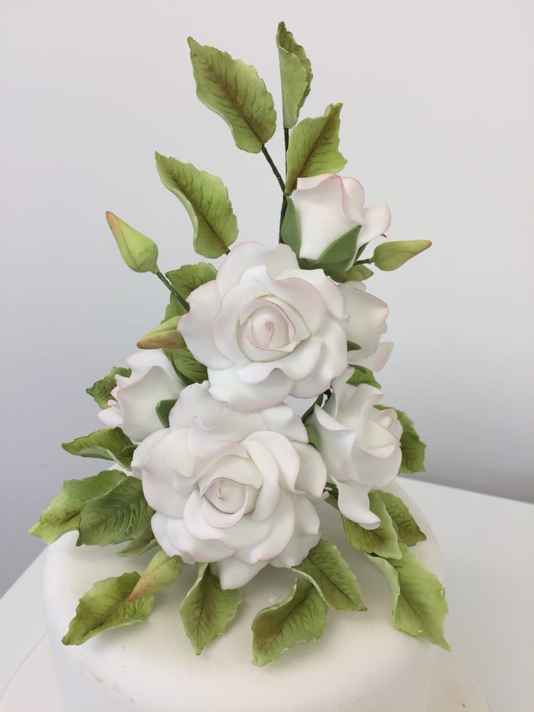cakesandsugar's tweet photo. Sugar Flower Diploma Course .. 4 days 17th to 20th April. Email for details ..... https://t.co/JSIdiAgVjP