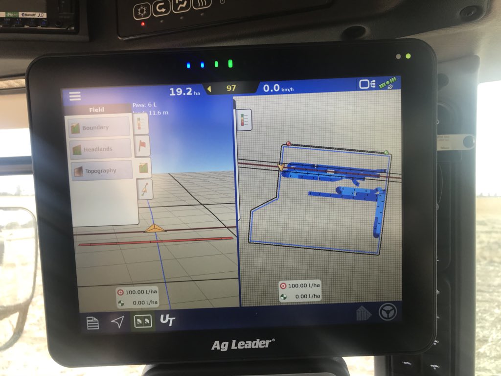 tonk_elec's tweet image. New JCB Fastrac &amp;amp; Stoll S6 Sprayer Setup with @AgLeaderTech #InCommand1200 #RTK #SteerCommand #AgLeaderISO Liquid Rate Control. Customer order Stoll Bare so we could Rate Control. @agleaderaus