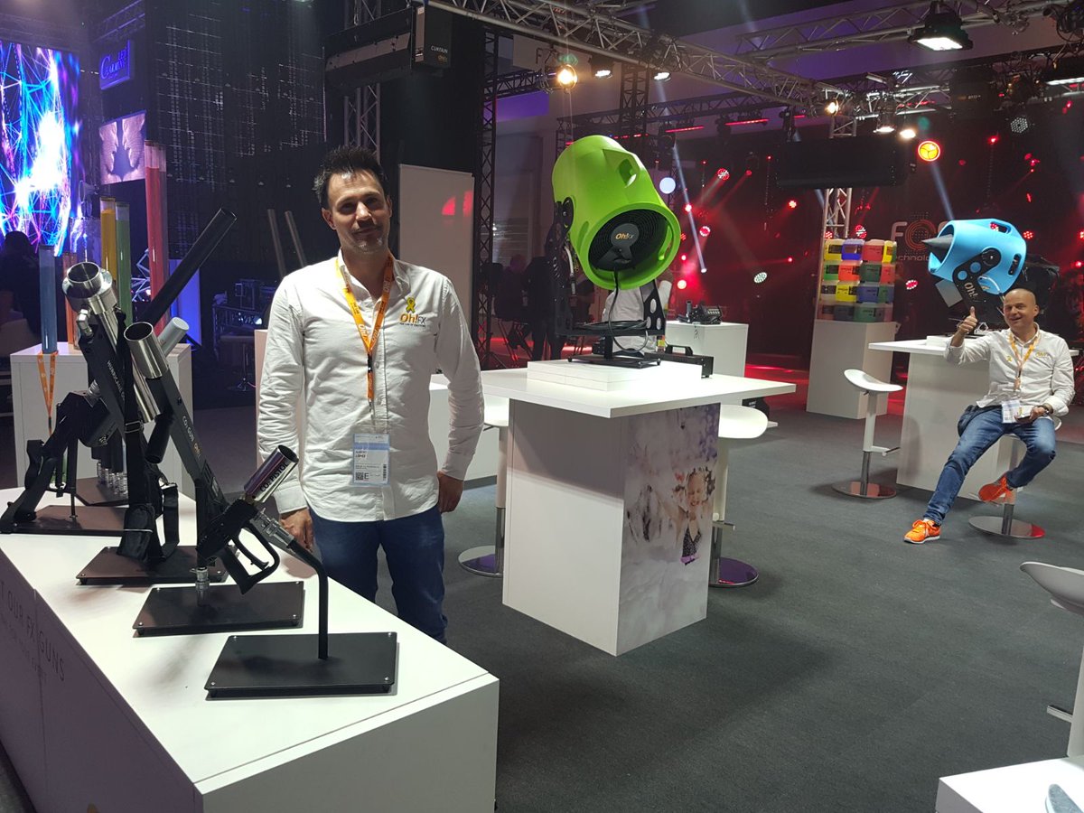 Oh_FX's tweet photo. @pls_frankfurt is already started! 😊🎉 Come and discover our new foam machine and fx products and machines for your events. HALL 5 - B43. #pls2018 https://t.co/80MO4Z5liK
