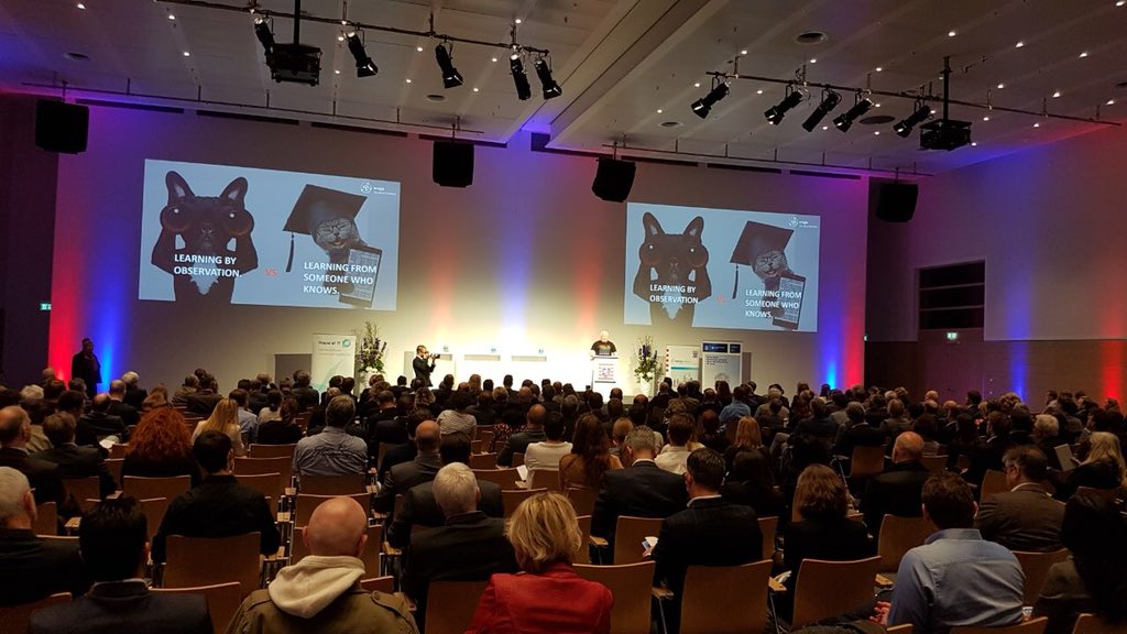 accelerator_ffm's tweet photo. An inspiring speach by Hans-Christian Boos @aragoGmbH “Germany regulates preventively China first seed them regulates when needed” #AI #technology #business #education #diko18 https://t.co/O9NwOZuSYv