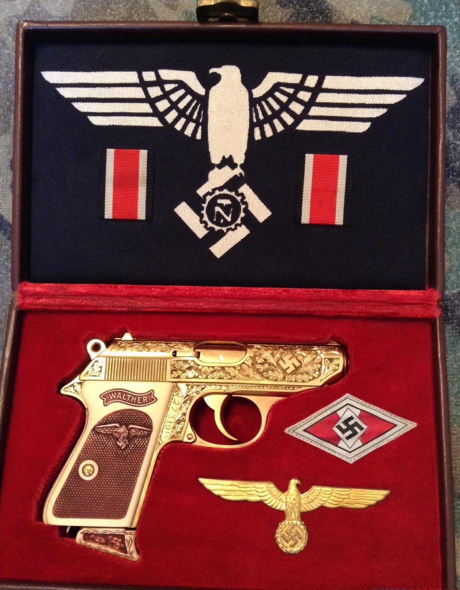 Hitler Almanyası'ndan kalma altın kaplama Walther PPK 7.65.