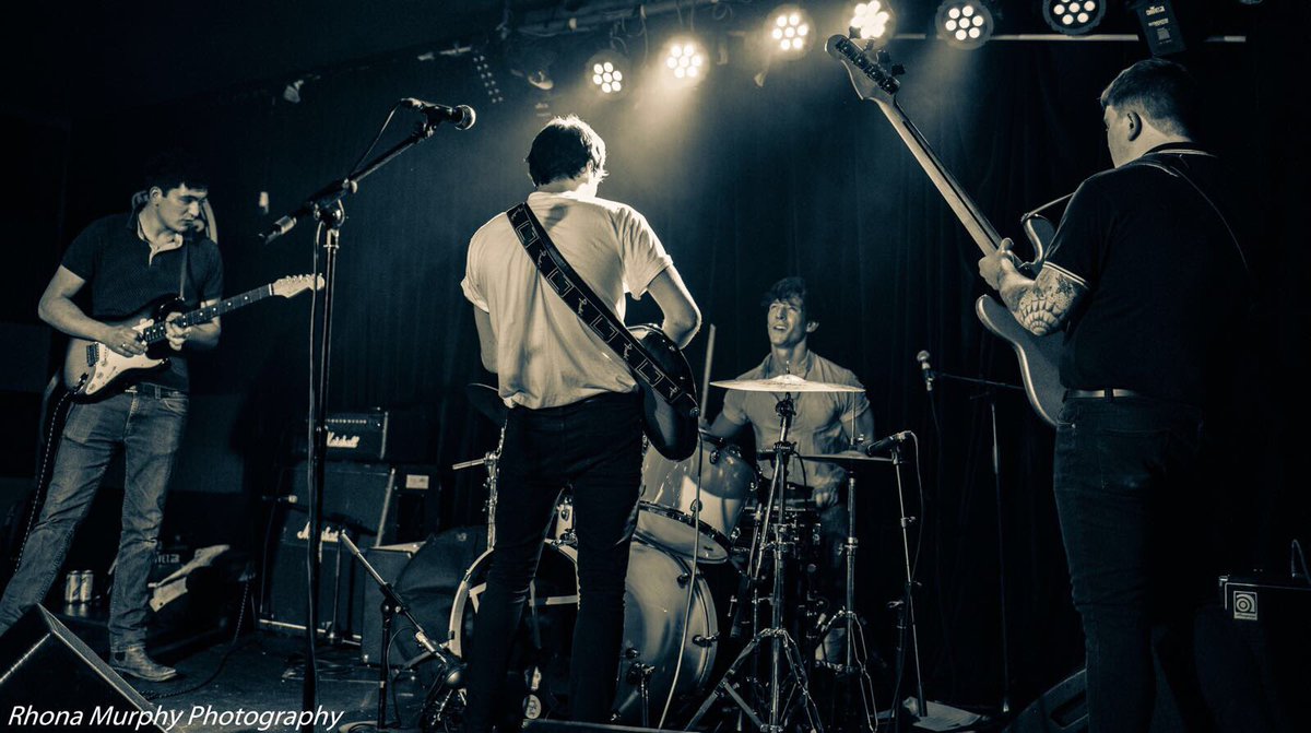 JUST ANNOUNCED

We’re pleased to say that we’ll be performing at Hartsfield Manor’s festival of food and drink on Saturday 12th May 2018

More info to follow #upthenatives x 

📷📷 - Rhona Murphy Photography