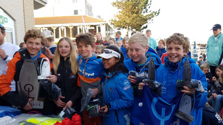 Gefeliciteerd prijswinnaars op de Optispring Regatta 2018! Goed resultaat op de 1e Optimist Selectiewedstrijden voor FamedCoach4SailingTeam: 6e Hidde, 7e Olaf! Benjamin uitslag: 1e Hidde, 3e Floris en 4e Jeroen!!