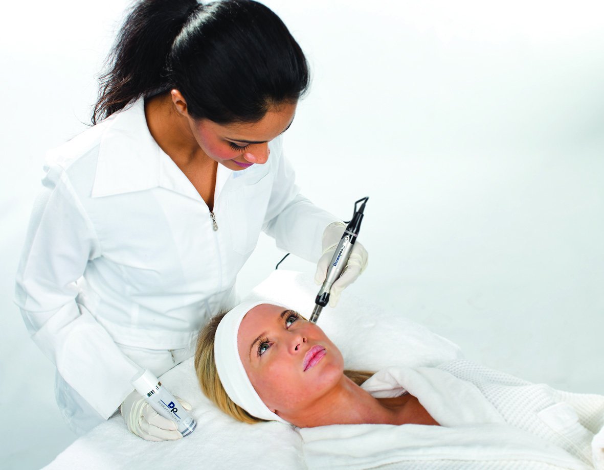 ivanmedgroup's tweet photo. As Highly Commended in 2015, Finalist in 2016 and Commended in 2017 in the@aestheticsgroup Awards, #Dermapen™ #microneedling continues to maintain its prominence in the aesthetic industry. 

Get in touch now to see how @DermapenWorld could benefit your clinic! https://t.co/5GiGUfDhzL