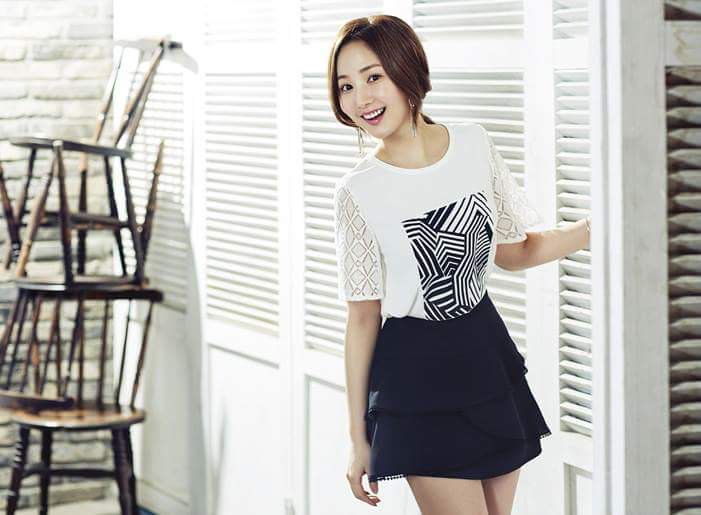 rachel__mypark's tweet photo. Favorite! π #ParkMinYoung #λ°λ―Όμ #Compagna2017 https://t.co/Y5harE6pOS
