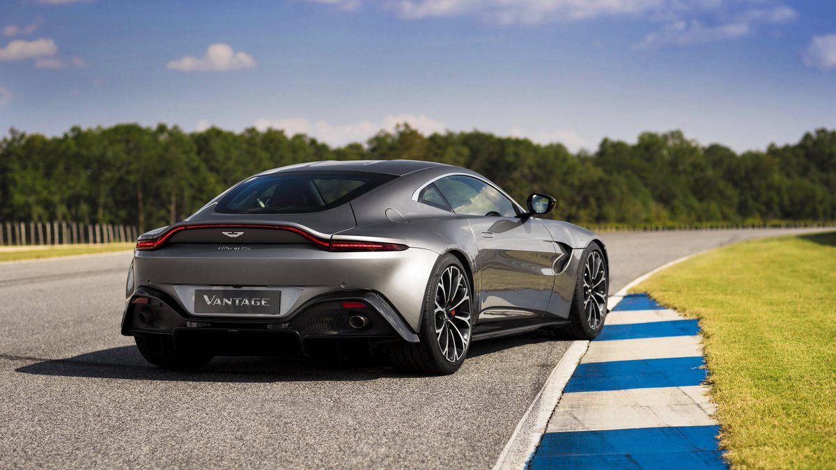 autoadvisoruk's tweet photo. Well the reviews are in and it’s all very positive. Did someone say Porsche beater? 🤔

#astonmartin #astonmartinvantage #newvantage #carreview #carsofinstagram #britishsportscar #sportscars #lagonda #autoadvisor🚗 #findreviewshare https://t.co/fF15pOBCWK