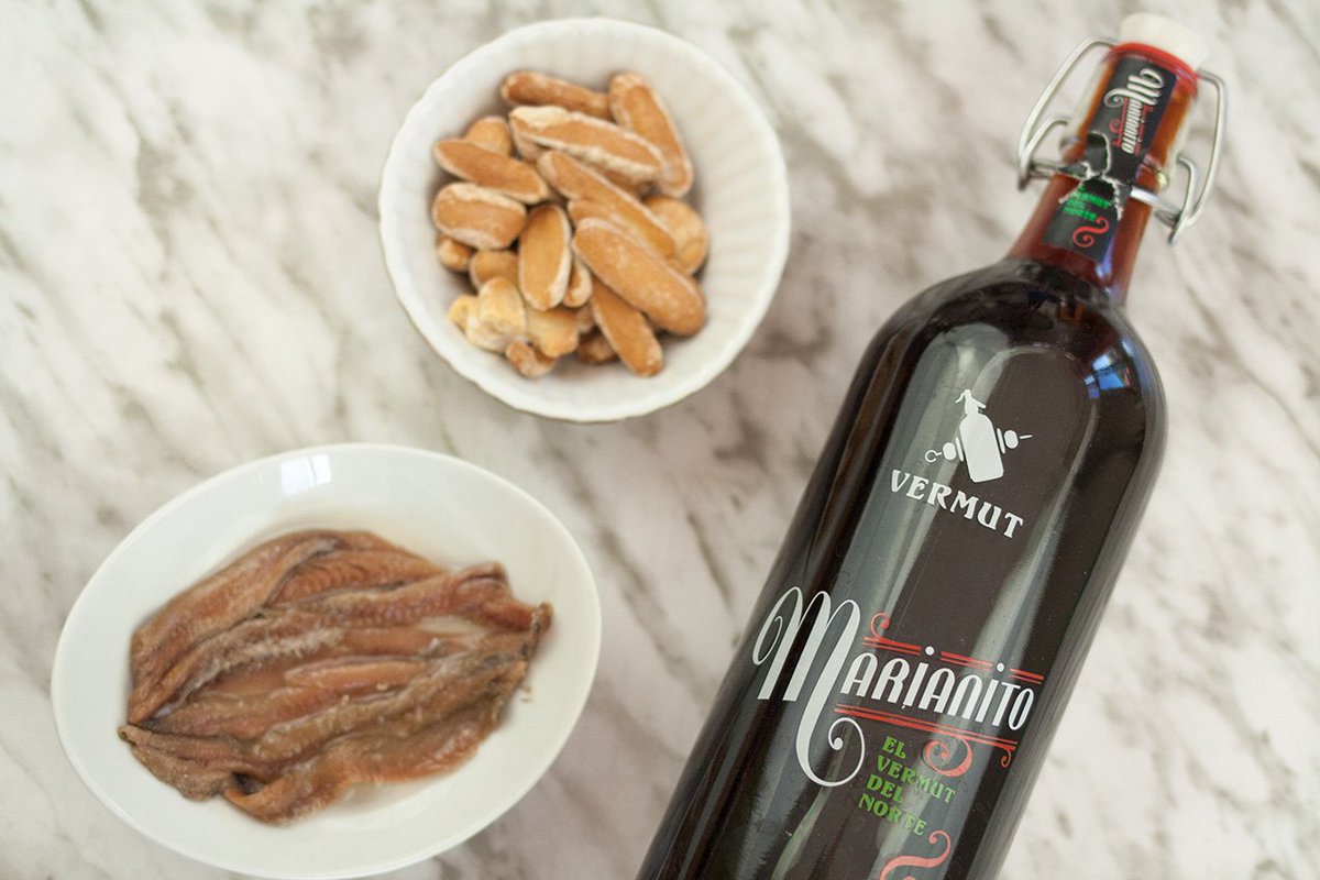 vermutmarianito's tweet photo. La semana se afronta mejor con una paradita para tomar el #vermut 😎😎 #Pideunmarianito https://t.co/KSpNSE6rz4