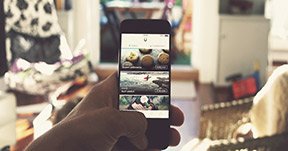 iAdvize_it's tweet photo. Uno sguardo sul #mobile commerce: scopri nella nostra guida le informazioni e le best practice per ottimizzare la strategia di engagement su mobile!
https://t.co/Sbuv2R51jB
#mCommerce #eCommerce #business https://t.co/6b5PA1Y5O8