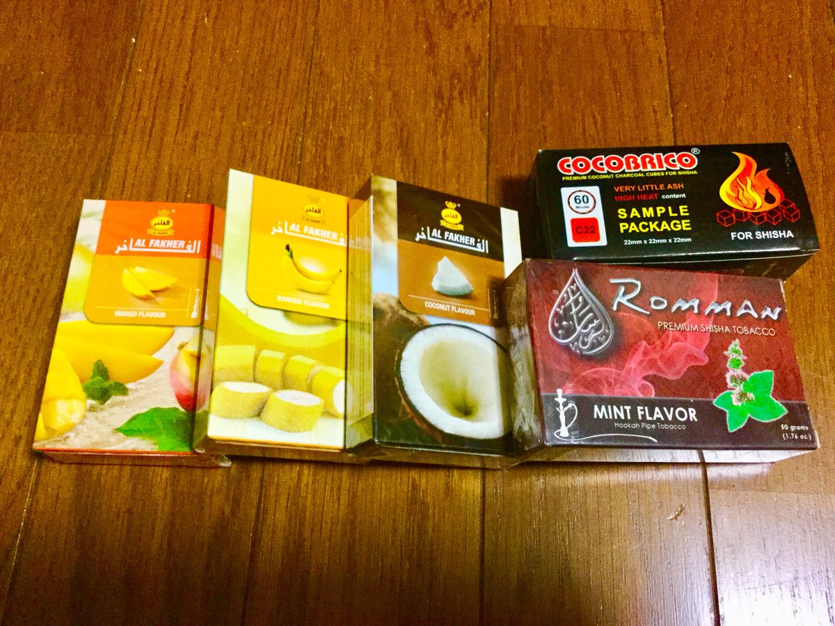twitcastinger's tweet photo. 新フレーバー届いた!
左からマンゴー、バナナ、ココナツ、ミント
夏らしくしてみましたー
#Uptail https://t.co/3MfrhHDUkw