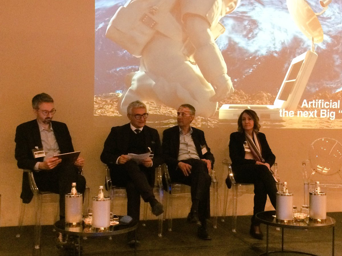 TIG_italia's tweet photo. Event in progress oggi a #Milano #Tigdata #Summit
I #dati sono il nuovo #petrolio dell'#economia #mondiale? https://t.co/pkdvMEhk3Q