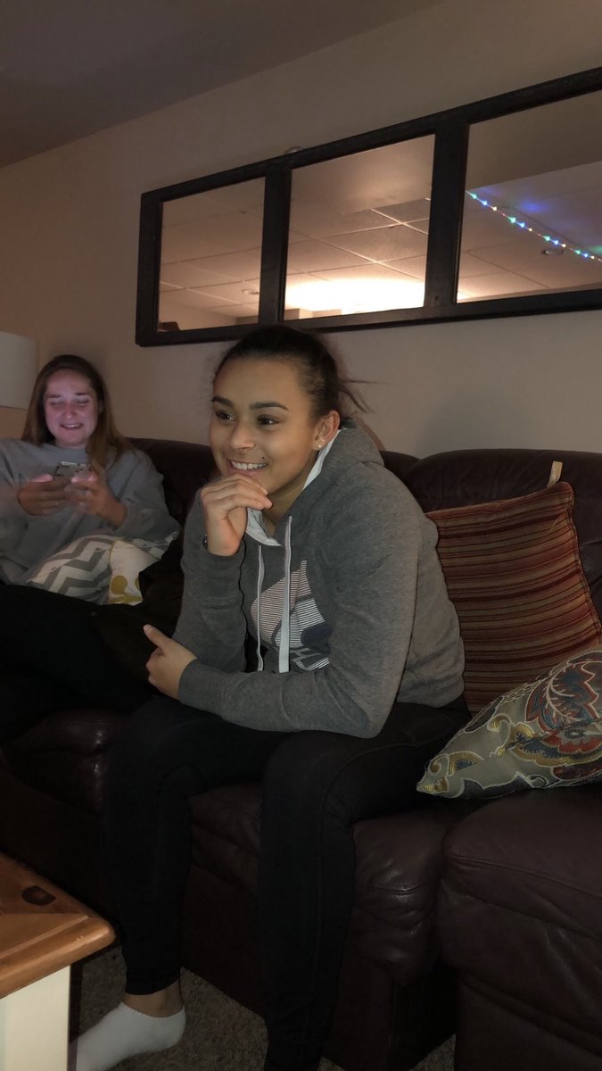 linaperugini_'s tweet photo. HBD baby J!!!! Love you lots you deserve an amazing day :) Thanks for all of the good times, endless laughs, crazy saves and constant love from you. Love you endlessly sista, have a great day 💓💙❣️ @jennyapril108 #secondpic https://t.co/yV6d9oZdfK