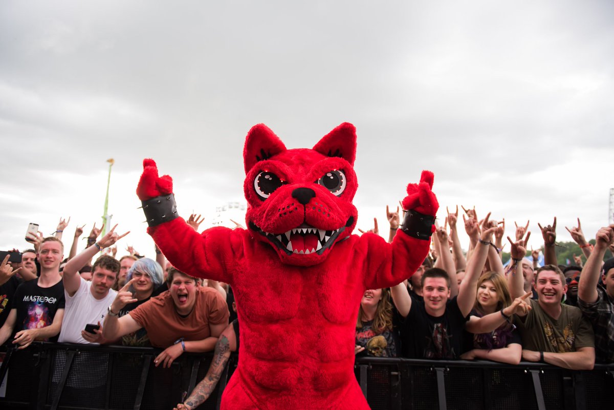 Happy #NationalPetDay!!! What name would you give Download Dog if he was your pet? 🐶🤘 #DL2018