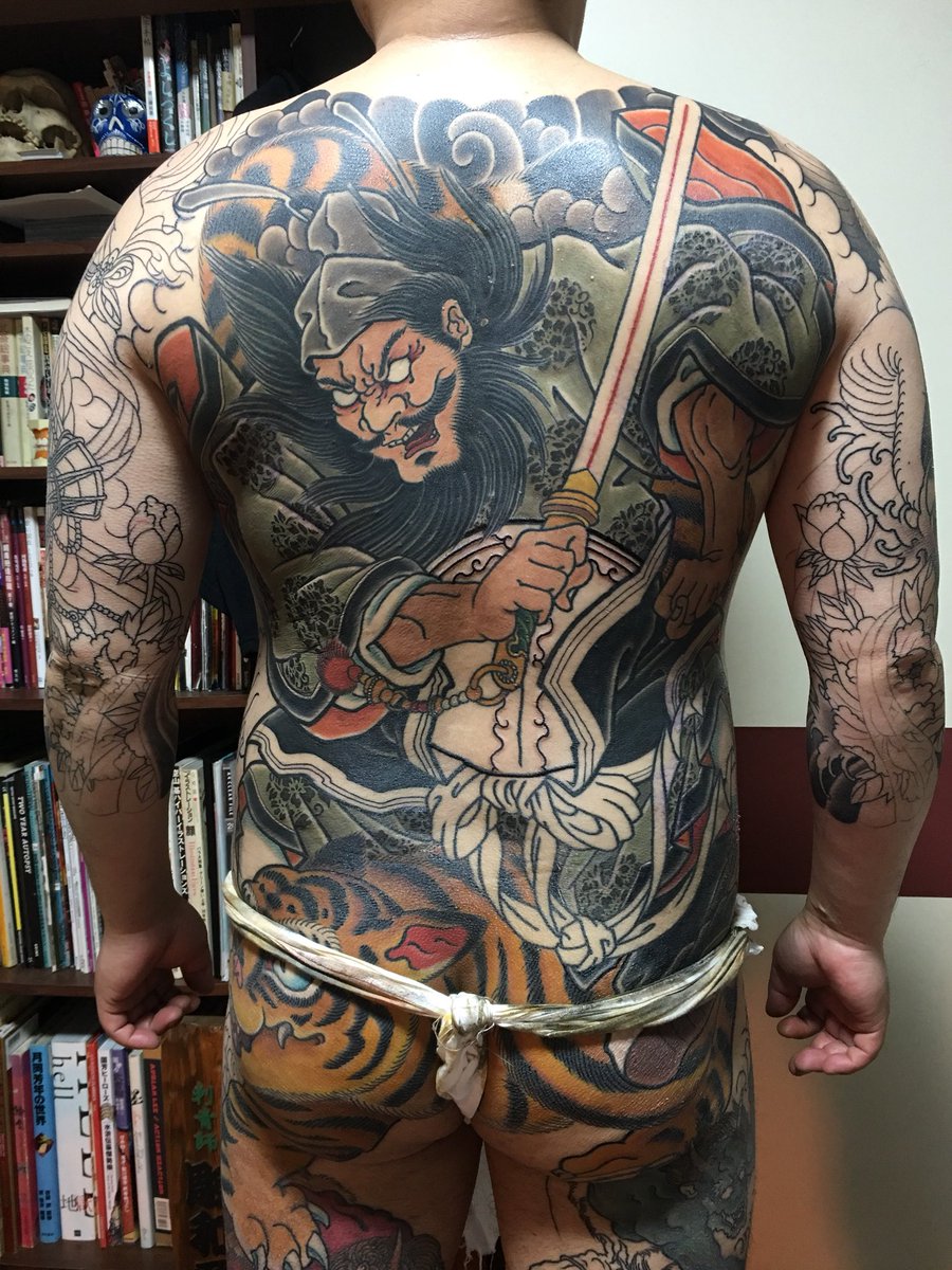 彫和舜 Washun En Twitter 着物に柄入れました Tattoo Japanesetattoo Irezumi Wabori タトゥー 刺青 和彫り 背中一面 鍾馗 三軒茶屋