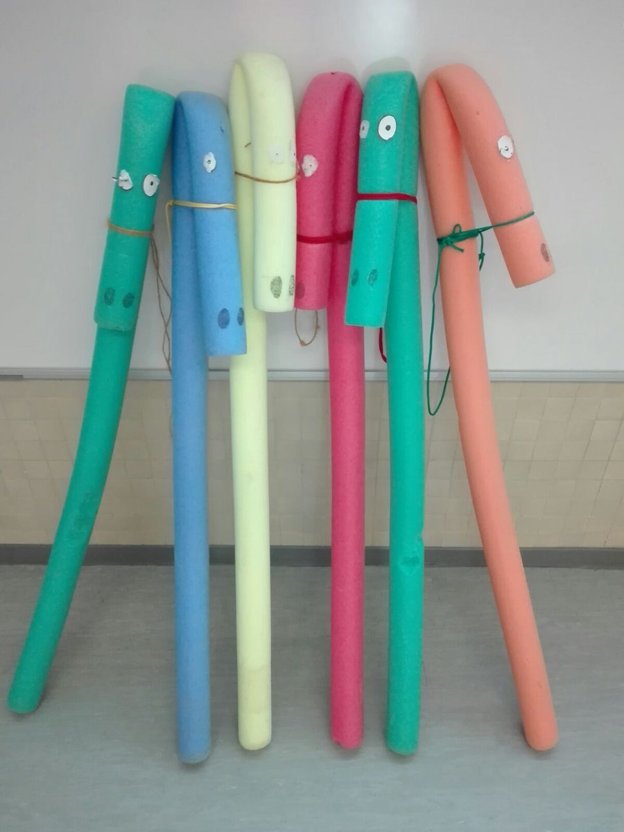 InfantilBllc's tweet photo. Els cavalls esperen el seu cavaller #pseudoprojecte #SantJordi #P5InfantilBllc #psicomotricitat @TeresaMundet https://t.co/ByXPbZv3tL