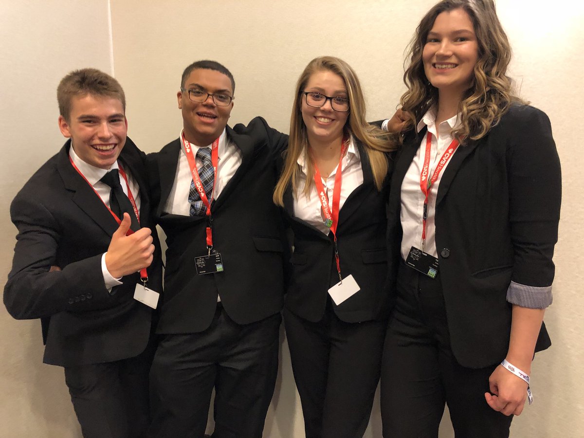 RichmondHOSA's tweet photo. This team is headed to Nationals for their 2nd place finish in HOSA Bowl! #RHSBMS @wearrrichmond @Josh3102 @justinperdomoRH @MariaVandeVord @TaylorBurden15 🏅🏅🏅🏅@LearnatRHS https://t.co/M3C3clOfZo
