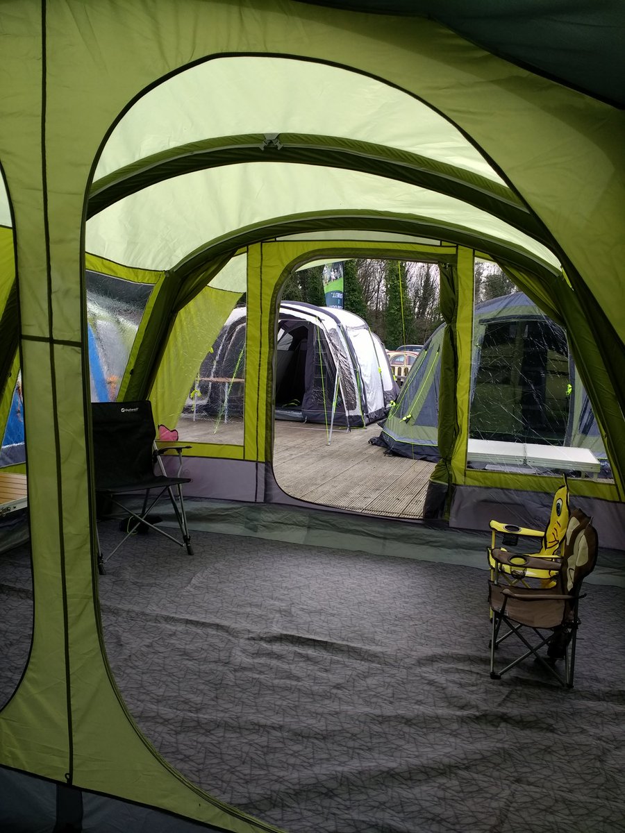 FamilyTentShop's tweet photo. The @vango Capri 600xl is one of our most popular air tents, and a great tent for those families looking at getting into camping and the veterans of the campsite alike! This week only, it will be available for an incredible £815, with a FREE PORCH DOOR AND SKY SHIELD BUNDLE!!🏕️ https://t.co/McUrCiKxPk