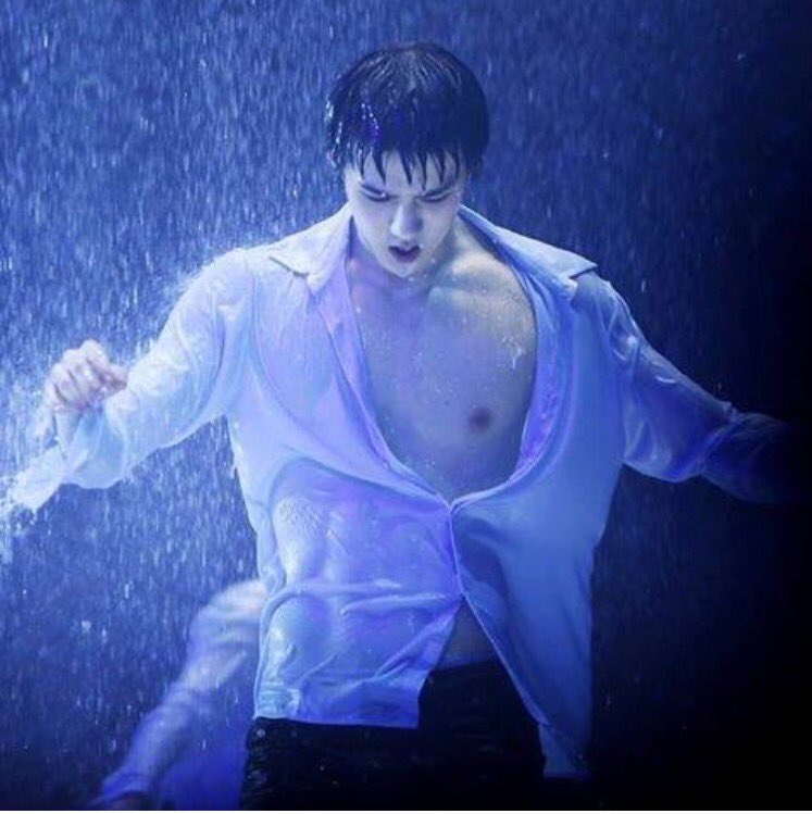 oh_sehum's tweet photo. #HappySehunDay🎁🎂🎉세훈아! 생일축하해.❤️태어나서 고마워요😊항상 응원해줄게요 💪🏻 멀리 있어도 이맘은 항상 널 향해요❤️ https://t.co/6KjkLMRLOm