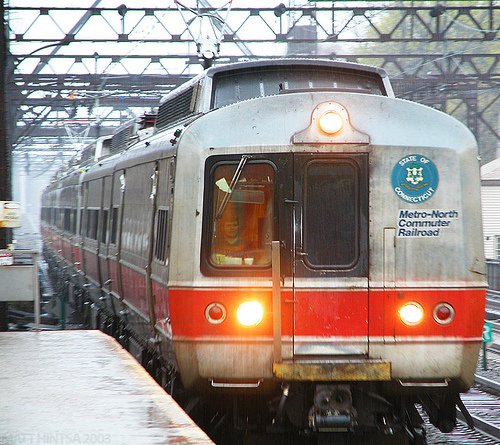 Track work on Shoreline East starts April 23 and will impact service. bit.ly/2HbCAFH