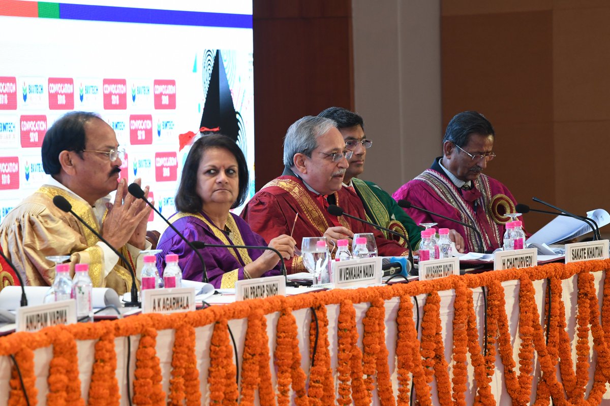 BIMTECHNoida's tweet photo. #BIMTECHConvocation2018
We are grateful to have Hon'ble Vice President of India, Shri M Venkaiah Naidu as the Chief Guest for Annual Convocation 2018 that was held at India Exposition Mart, Greater Noida today.
Few glimpses of the BIMTECH Convocation Event..
1/3 https://t.co/NMnHZ8O0EP