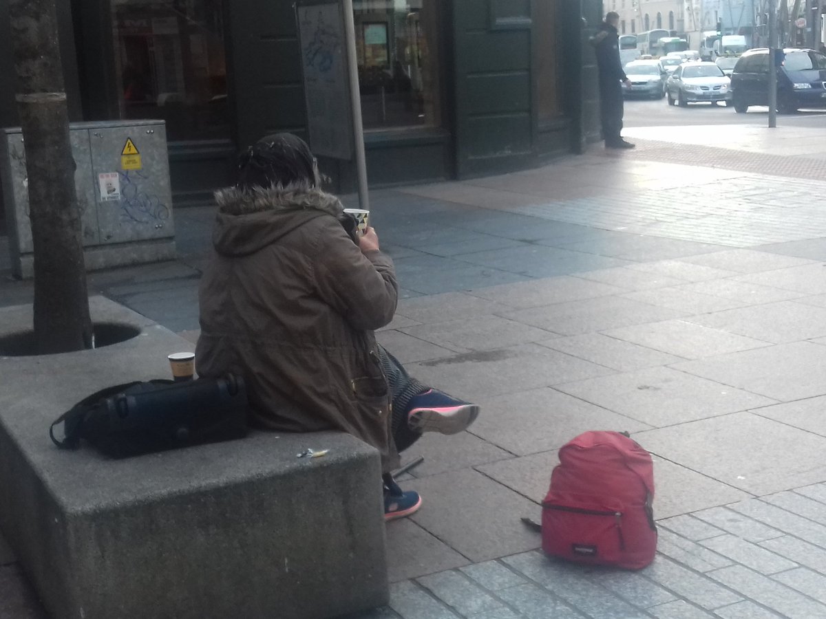 now NINE professional #romanian #beggars sleeping on #ireland #corkcity MAIN STREET just finishing their shift before go HOME

#neil #prendaville show on #CorksRedFM callers say 

these #roma earn (sic) euro 300 PER day , LIVE in #corkCC council houses

#romaWEEK #housingCRISIS